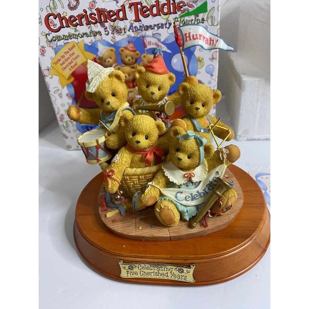 205354 Cherished Teddies Strike Up The Band And Give Five Cherished Years A Hand